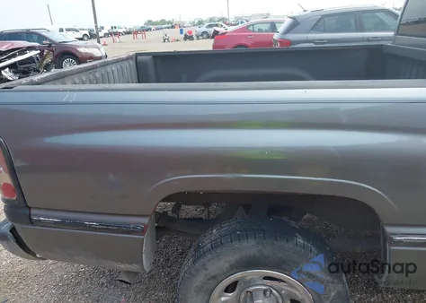 1999 Dodge Ram 1500 St/Ws from USA, damaged, VIN 1B7HC16X6XS138502